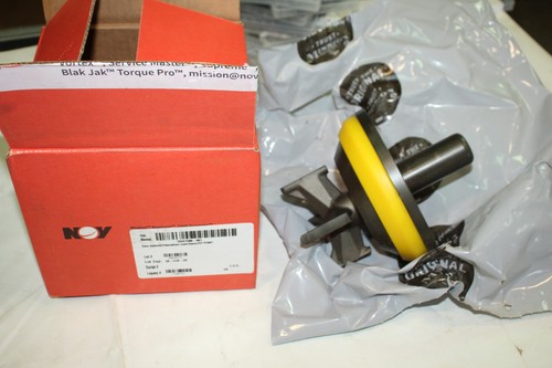 Nov mud pump - pump, roughneck